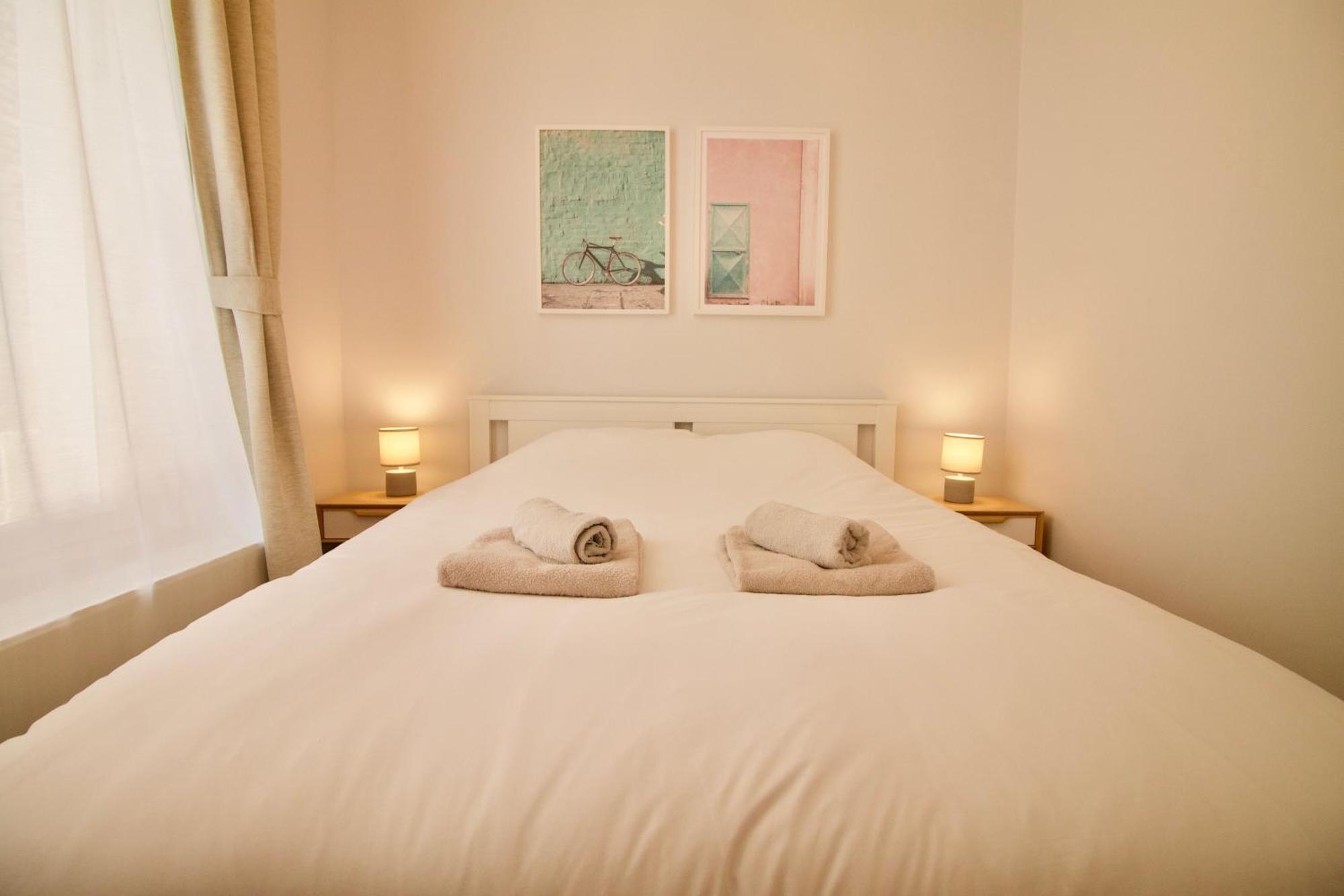 Heart Of Grand Place - Stunning 3Br Triplex Brussels Luaran gambar